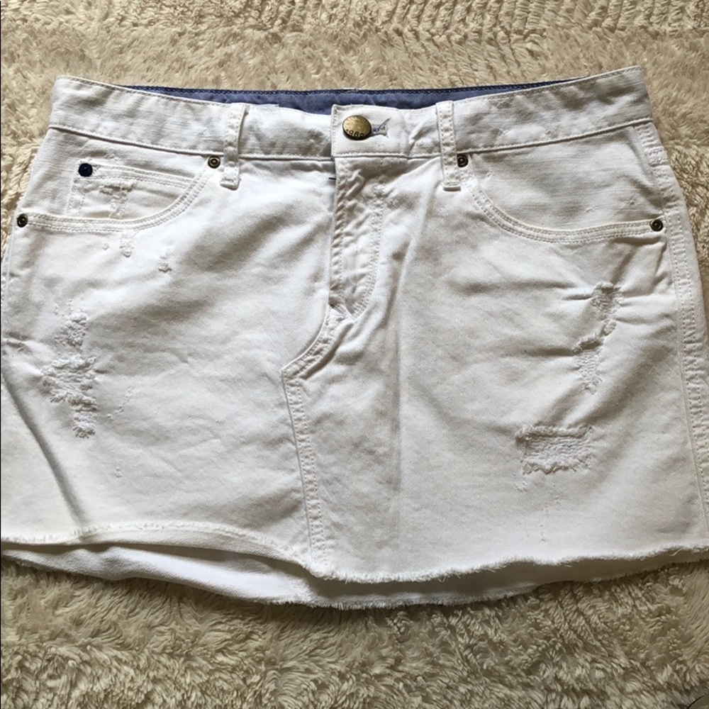 EUC GAP Distressed White Denim Mini Skirt